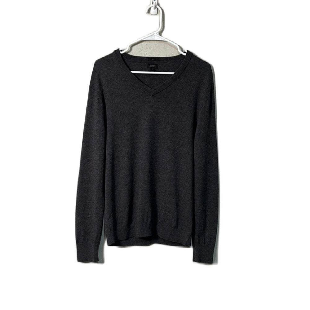 J. Crew Dark Grey Merino Wool V-Neck Sweater Classic Knit Men’s Sweater Size M